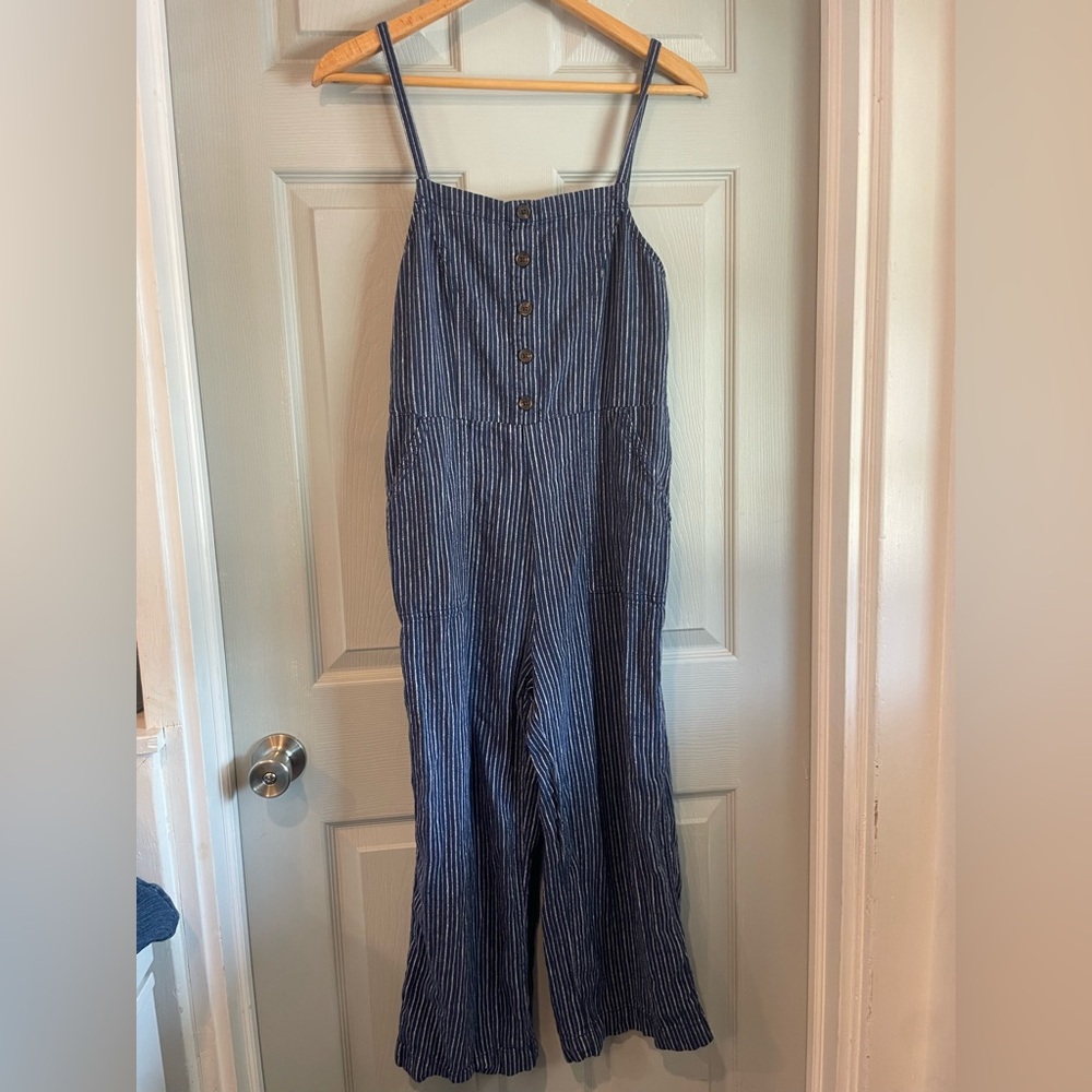 Unbranded Women's M Pin Striped Navy Blue Smocked Pocket Cropped Jumpsuit